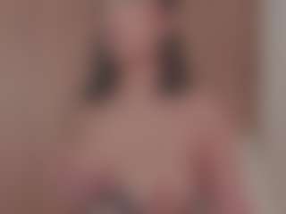 Isabela ⭐'s Live Sex Cam Show