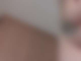 Live cam show with Isabela ⭐ - Brown Eyes on StripNow