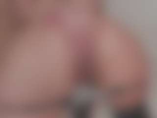 Isabela ⭐'s Live Sex Cam Show
