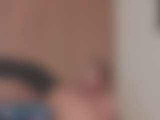 Isabela ⭐'s Live Sex Cam Show