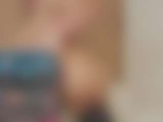 Isabela ⭐'s Live Sex Cam Show