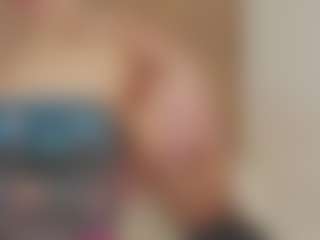 Isabela ⭐'s Live Sex Cam Show