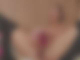 Live cam show with Isabela ⭐ - Strip on Camsoda
