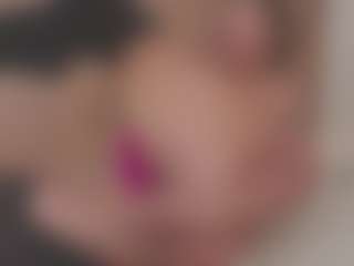 Isabela ⭐'s Live Sex Cam Show