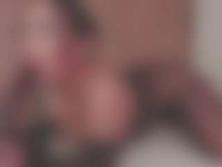 Isabela ⭐'s Live Sex Cam Show