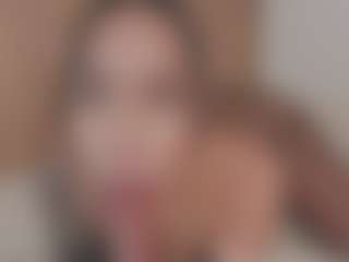 Isabela ⭐'s Live Sex Cam Show