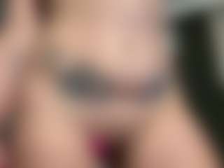 Isabela ⭐'s Live Sex Cam Show