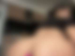 Isabela ⭐'s Live Sex Cam Show