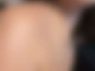 Live cam show with Isabela ⭐ - Brown Eyes on CamClone