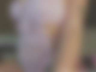 Live cam show with Isabela ⭐ - Public Curvy on CamwithHer