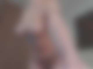 Live cam show with Isabela - Solo on AdultVida.com