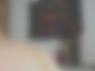 Live cam show with Isabela - Blowjob on Chatstar