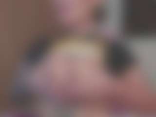 Live cam show with Isabela - Shaved Pussy on slutload
