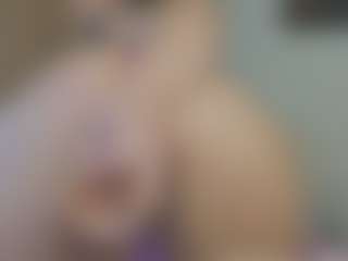 Isabela's Live Sex Cam Show