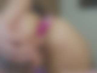 Isabela's Live Sex Cam Show
