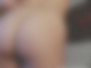 Isabela's Live Sex Cam Show