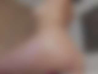 Isabela's Live Sex Cam Show