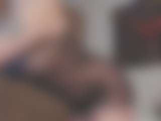 Live cam show with Isabela - Brown Eyes on xDating