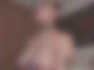 Isabela's Live Sex Cam Show