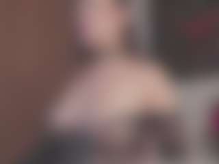 Isabela's Live Sex Cam Show