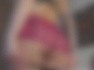Live cam show with Isabela - Facial Piercings on Camsoda