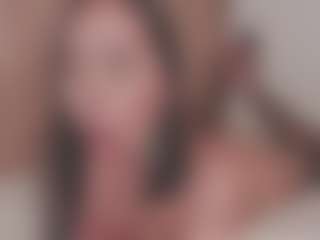 Isabela's Live Sex Cam Show