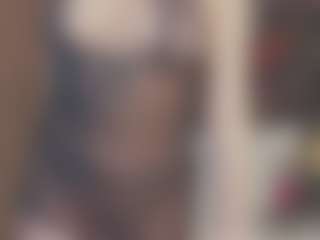 Live cam show with Isabela - Sexwebcam Brown Hair on Camsoda