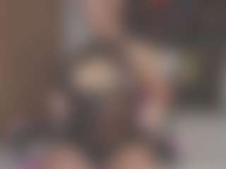 Isabela's Live Sex Cam Show