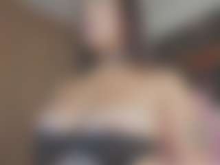 Isabela's Live Sex Cam Show