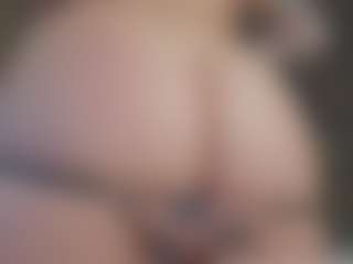 Isabela's Live Sex Cam Show
