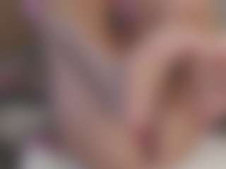 Isabela's Live Sex Cam Show