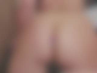 Isabela's Live Sex Cam Show