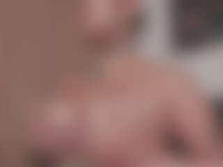 Isabela's Live Sex Cam Show