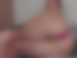 Isabela's Live Sex Cam Show