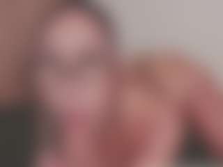 Live cam show with Isabela - Dildo on AdultVida.com