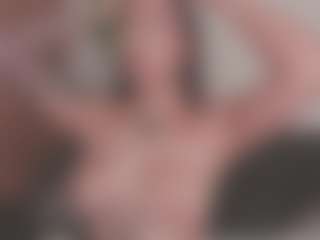Isabela's Live Sex Cam Show