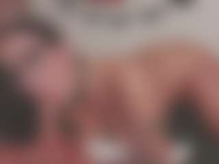 Live cam show with Isabela - Anal Brown Hair on Camiplay Live