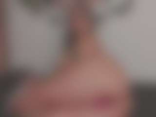 Isabela's Live Sex Cam Show