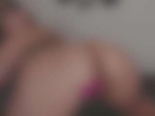 Isabela's Live Sex Cam Show