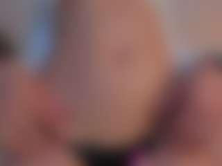 Live cam show with MARIA - Blonde Hair Shaved Pussy on livesuperchat.net