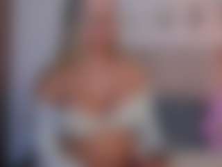 Live cam show with MARIA - Squirt White on Big Tits | colombia