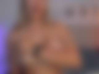 Live cam show with MARIA - Pornstar Teen (18+) on Dare Cams