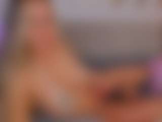 Live cam show with MARIA - Housewife on infinitiblacc.com