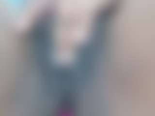 Live cam show with kimaralion - MILF on xDating