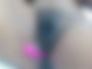Live cam show with kimaralion - BBW Ebony on CamClone