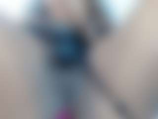 Live cam show with kimaralion - Black MILF on CamSodaAdn