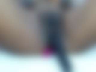 Live cam show with kimaralion - Ebony on Milfs Live | colombia