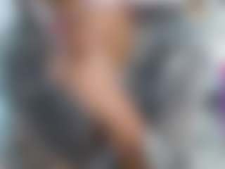 Show live cam dengan kimaralion - Spank Ebony di Camsoda