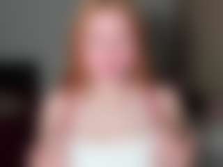Live cam show with LaylaxCute - Bedroom Red Hair on dasdasdadada.com