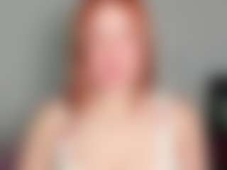 Live cam show with LaylaxCute - Red Hair College on fapnchat